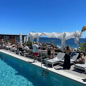 Cenit & Apts. Sol Y Viento ** Ibiza